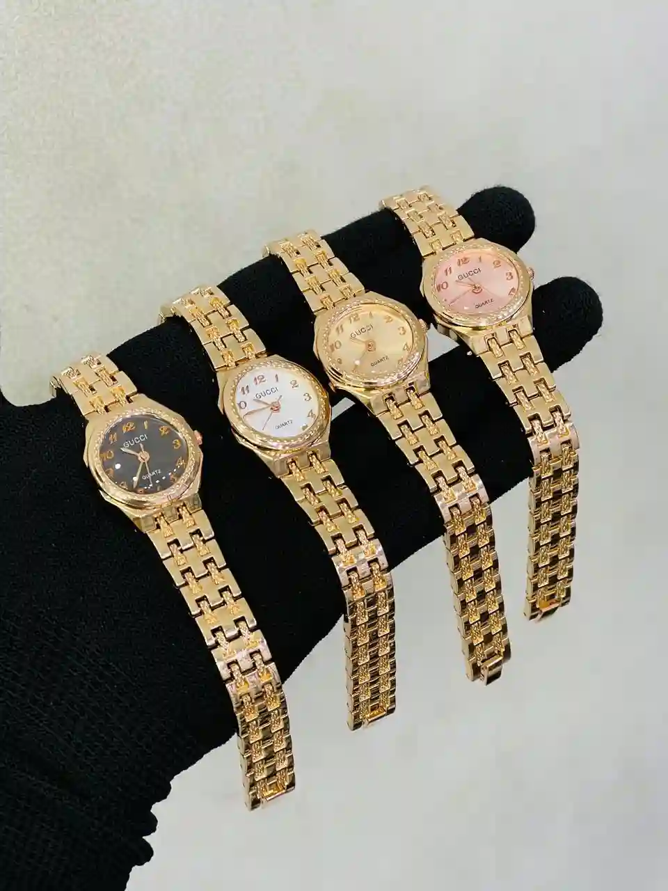 GUCCI BRAND FASHIONABLE STEEL WATCHES FOR WOMEN