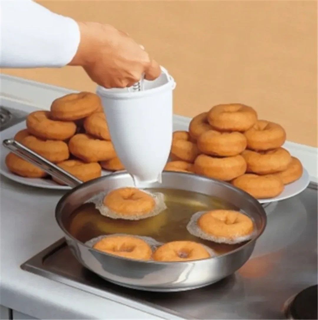 Ulundu Wade and Donut maker