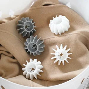 Anti tangle laundry ball medium